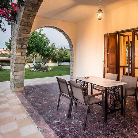 Villa Merabello Agia Marina Екстериор снимка