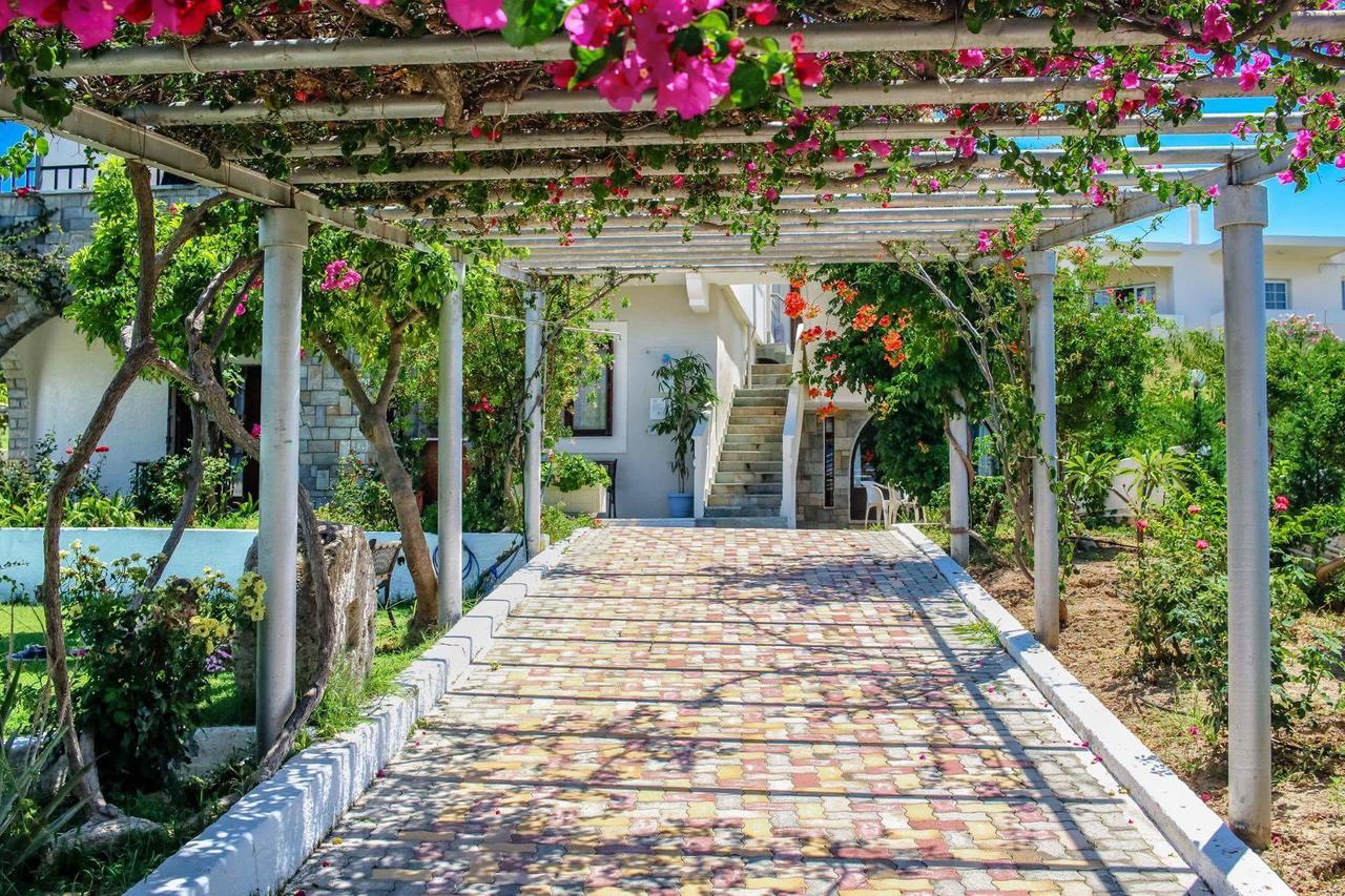 Villa Merabello Agia Marina Екстериор снимка